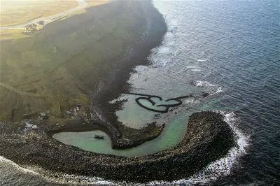 行政院將澎湖石滬群列入台灣世界遺產潛力點。（李明儒提供）