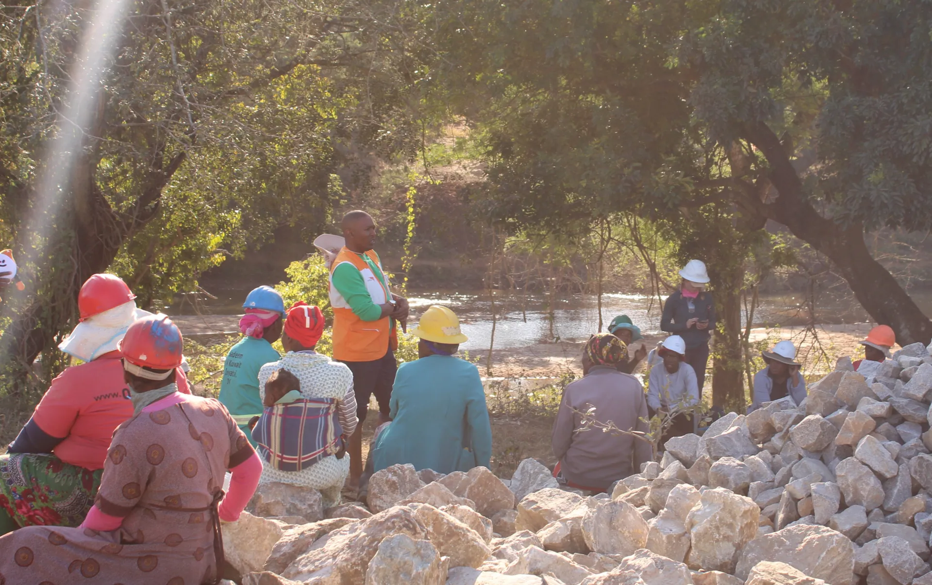 全國26%染愛滋、58%人口貧窮線下求生存 世界展望會轉化台灣愛心，提供糧食救急、發展以工代賑