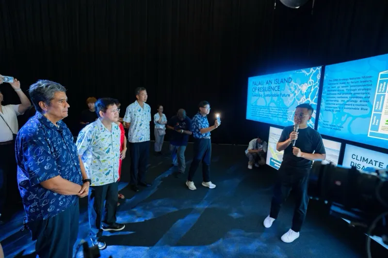  FM Lin attends Pacific Prosperity Exhibit