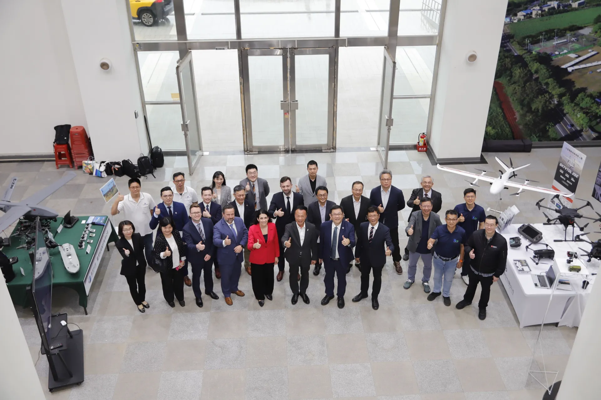 Former Czech parliamentary speaker visits drone center in Taiwan