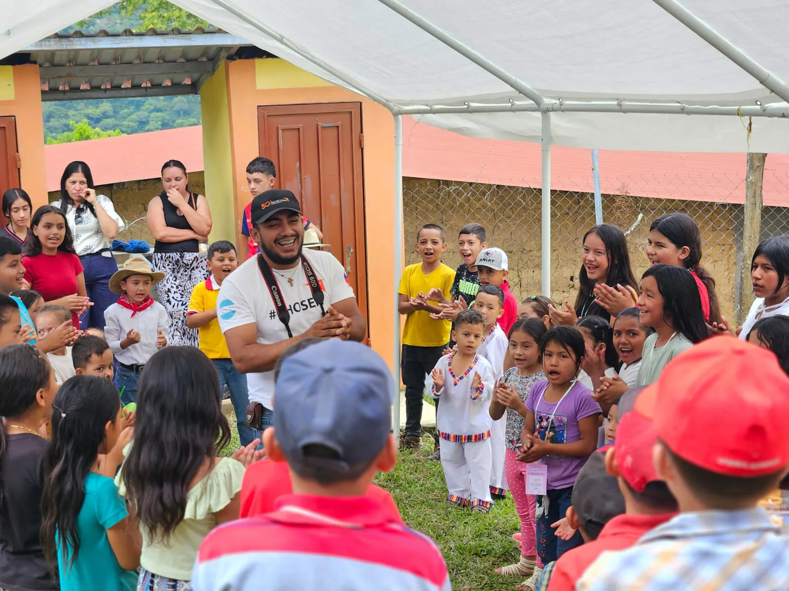 伸出手，讓咖啡產區的孩子走向你！ 加入「Chosen」台灣派對，一起終結宏都拉斯的「咖啡童工」