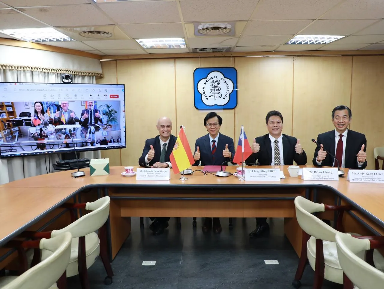 中華民國醫師公會全國聯合會與西班牙醫師會簽署合作協議